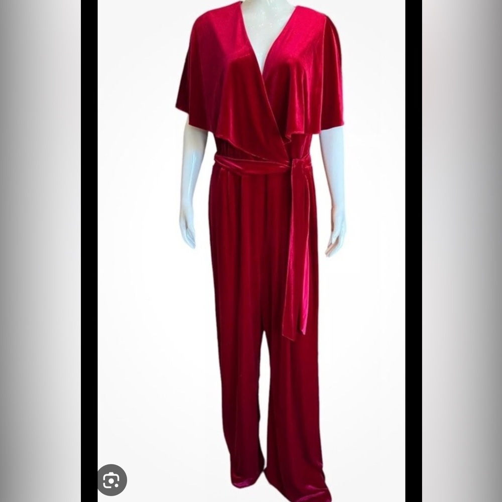 Alex Marie Elegant‎ Red Velvet wide leg Jumpsuit